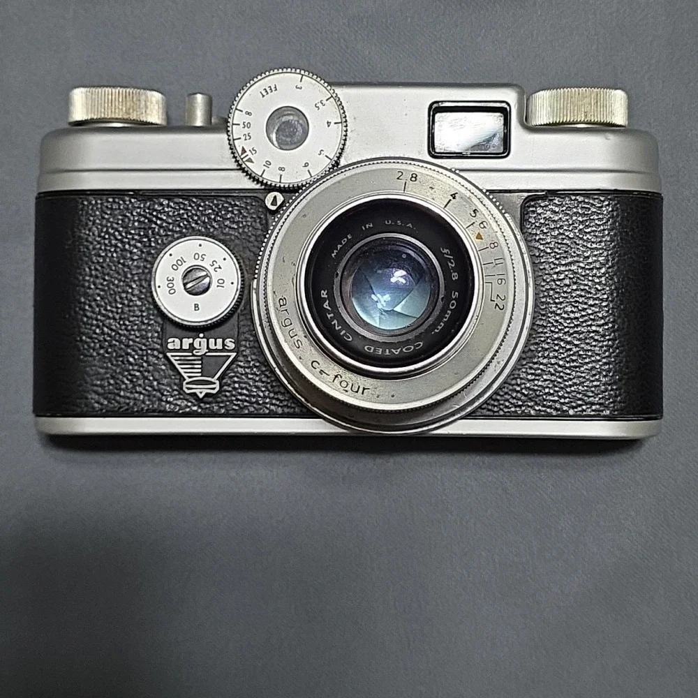 Vintage Argus C4 f/3.5 lens‎ 50mm Coated Cintar Film Camera Untested